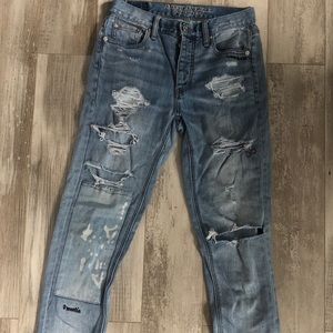 American Eagle embroidered jeans